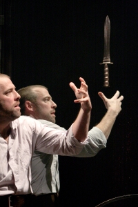 Ian Merrill Peakes as Macbeth at the Folger Theatre. 