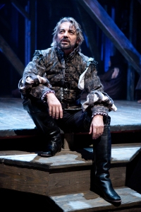 Richard Willis as the Chorus in Henry V. 