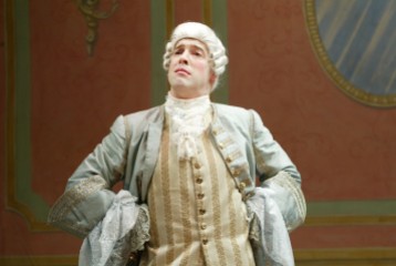 Ian as Sir John Melvil in "The Clandestine Marriage". Photo by Carol Pratt.