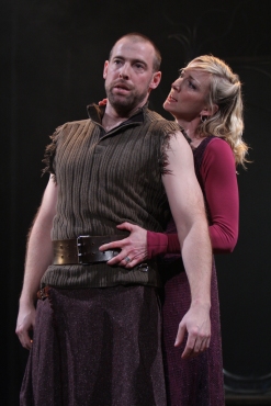 Ian Peakes as Macbeth with Kate Eastwood Norris as Lady Macbeth. Photo by Carol Pratt.