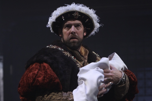 Ian Merrill Peakes as Henry VIII with the baby Elizabeth I. Shakespeare's Henry VIII directed by Robert Richmond. Folger Theatre, 2010.